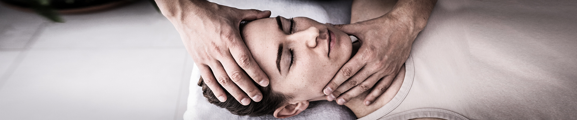 Osteopathische Heilpraktikerin Detmold • Praxis Lippe • Lemgo • Osteopathin • Salzuflen • Lara Siewers (geb. Volkmann) • Augustdorf • Lage